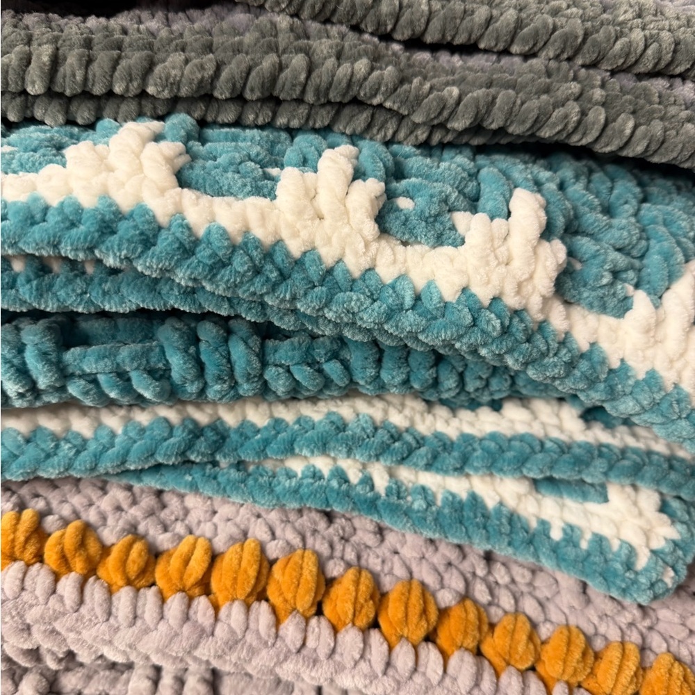 Plush Chunky Crocheted Throw Blanket - Multi Color Options - Himalayan Dolphin - Picture 5 of 7
